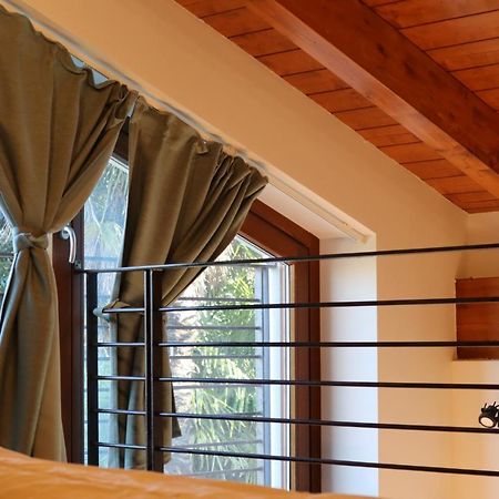 ピネローロ Casa Di Mieleヴィラ エクステリア 写真