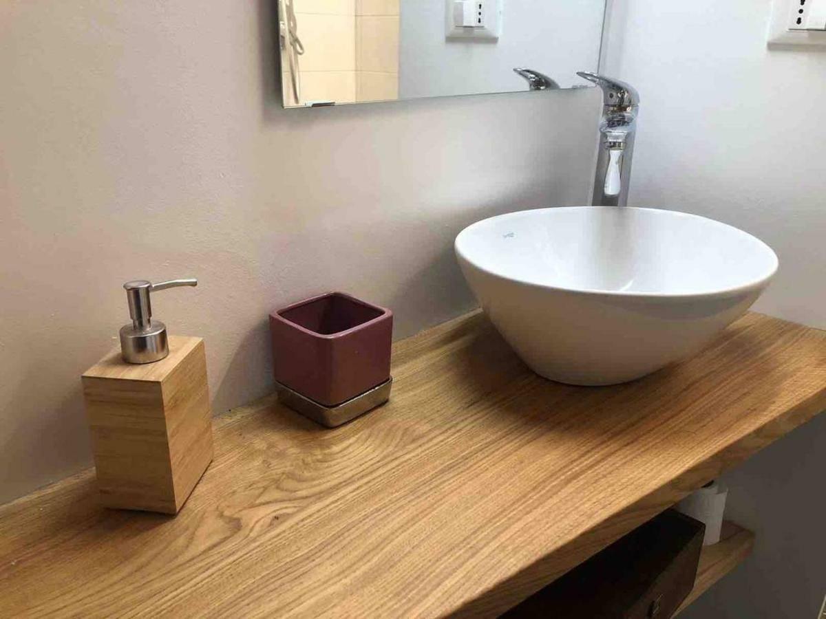 ピネローロ Casa Di Mieleヴィラ エクステリア 写真