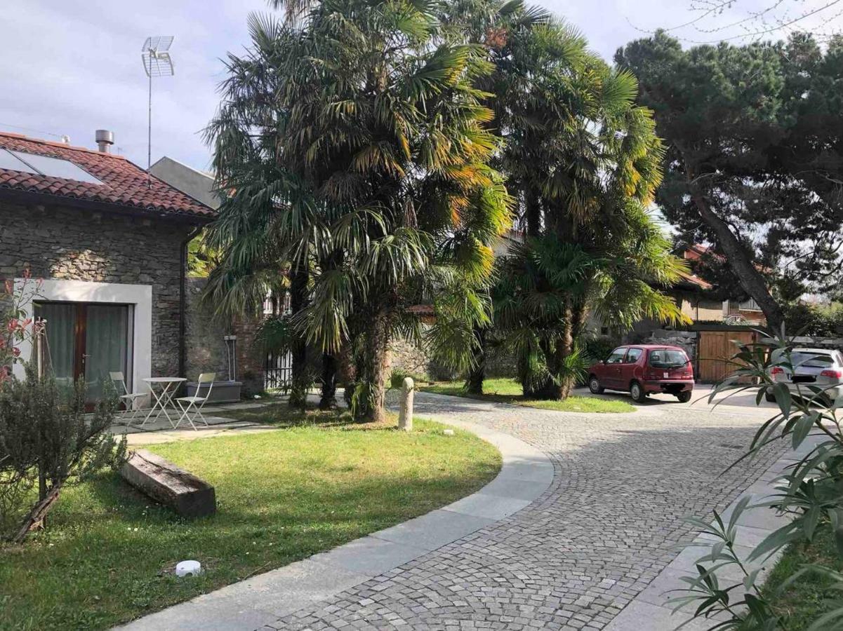 ピネローロ Casa Di Mieleヴィラ エクステリア 写真